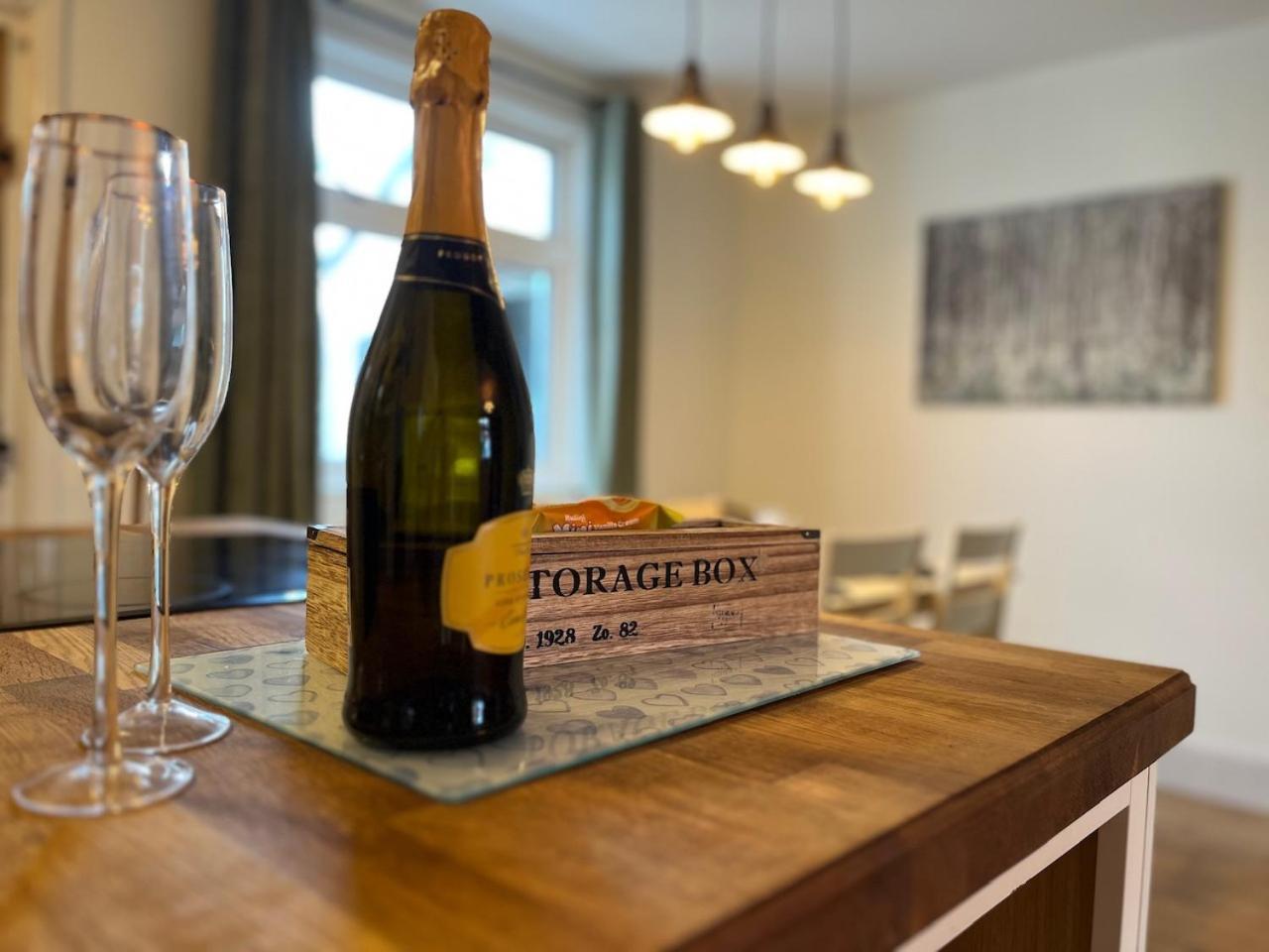 One Jubilee Cottages Shugborough Bagian luar foto